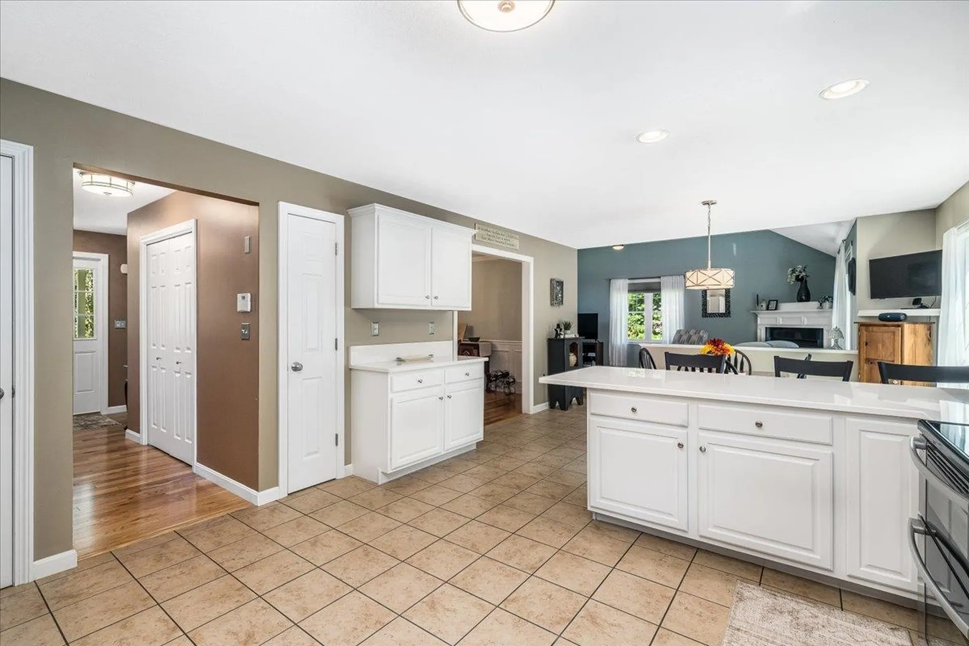 155 Wallace Road Bedford NH 03110