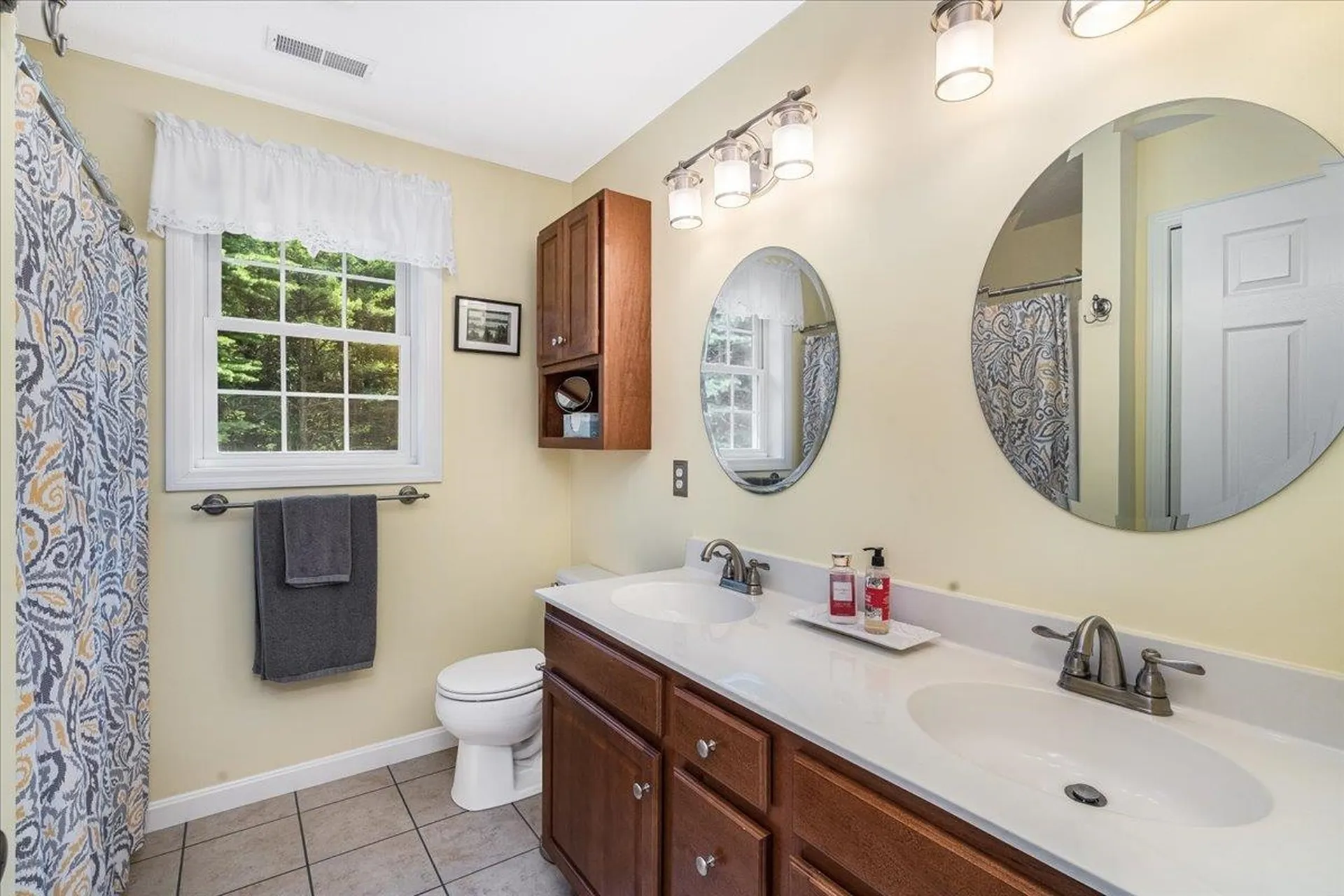 155 Wallace Road Bedford NH 03110