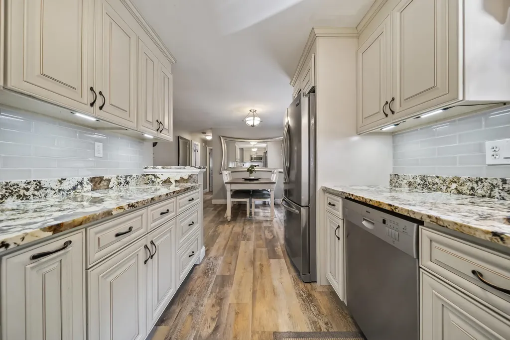 10 Hillcrest Road Salem NH 03079