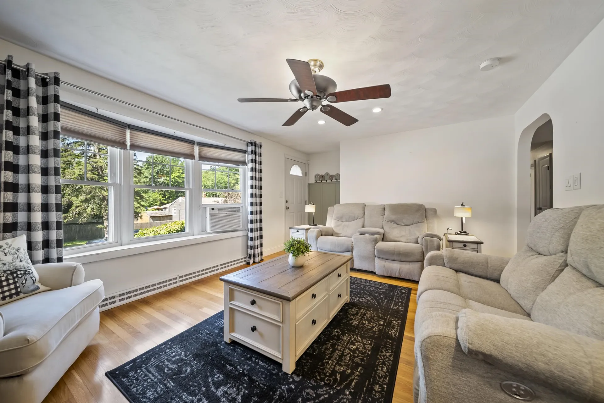 10 Hillcrest Road Salem NH 03079