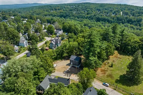 25 Park Street Franklin NH 03235