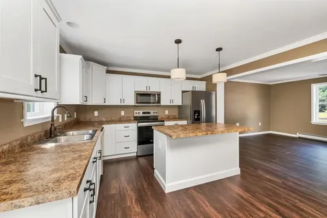 25 Park Street Franklin NH 03235