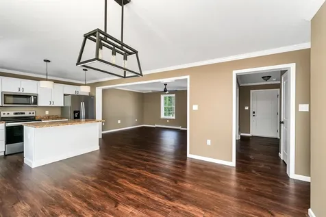 25 Park Street Franklin NH 03235