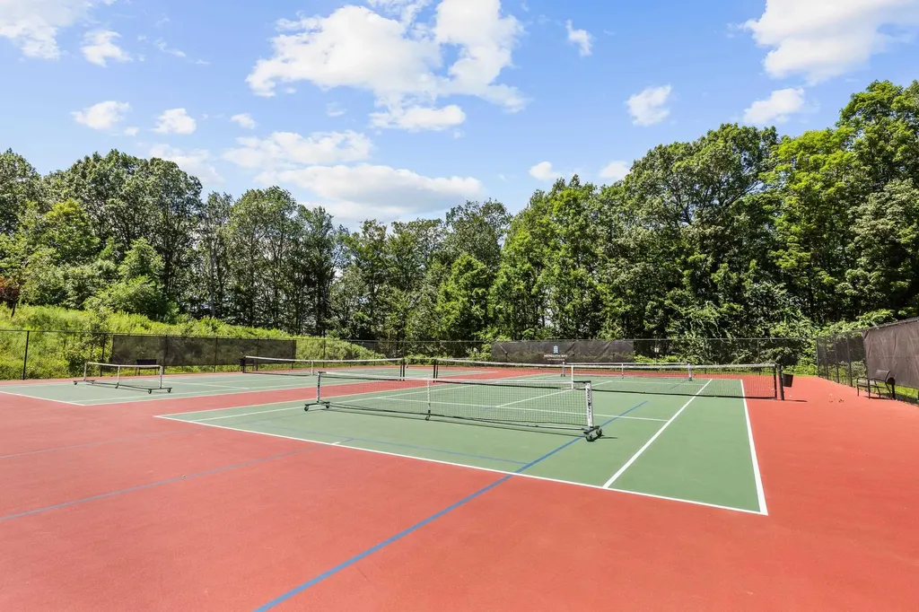 23 Deadreckoning Point Laconia NH 03246