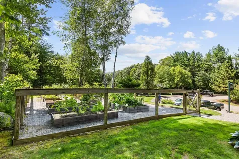 23 Deadreckoning Point Laconia NH 03246