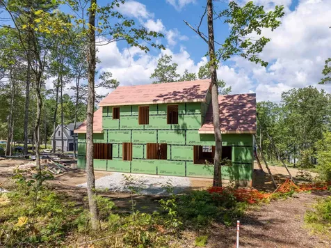 23 Deadreckoning Point Laconia NH 03246