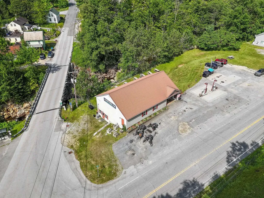 6828 Main Street Readsboro VT 05350