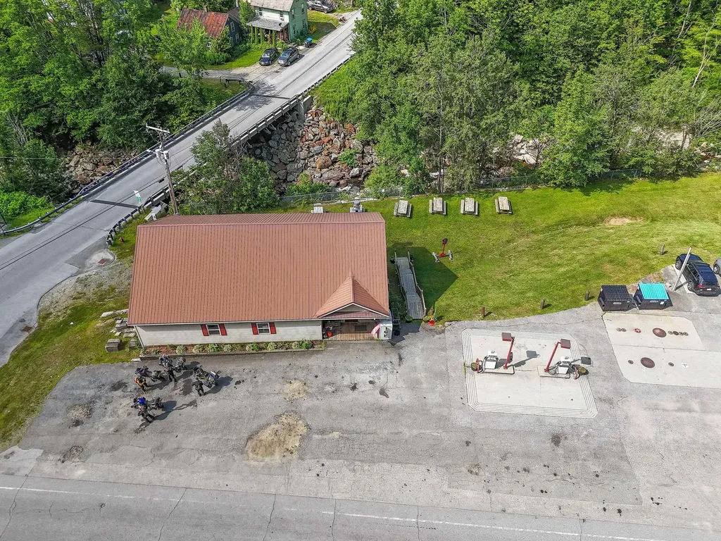 6828 Main Street Readsboro VT 05350