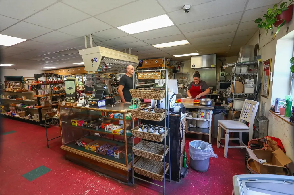 6828 Main Street Readsboro VT 05350