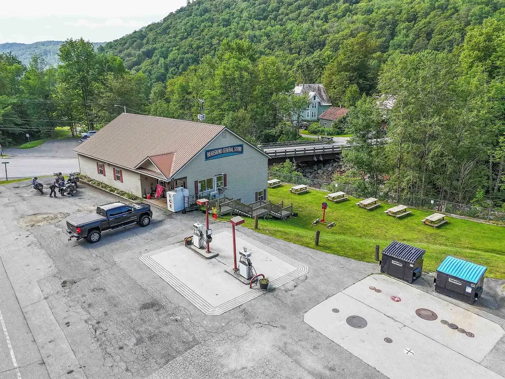6828 Main Street Readsboro VT 05350