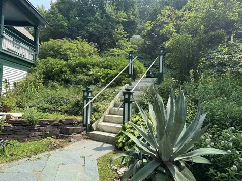 27 Inn Road Charlotte VT 05445