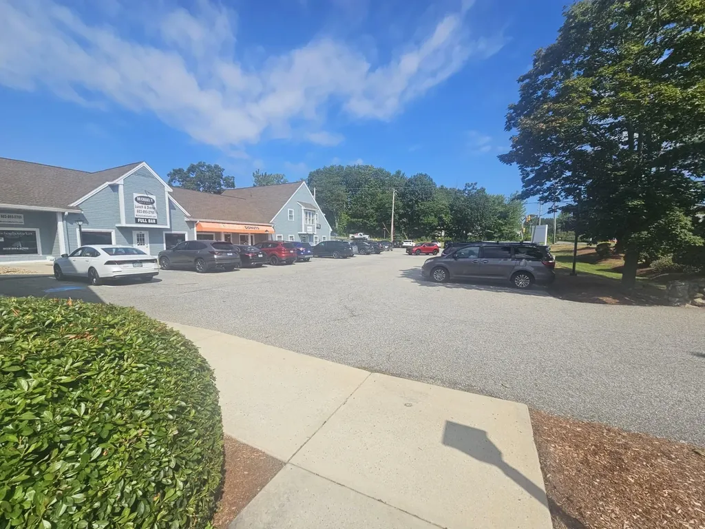 8 Stiles Road Salem NH 03038