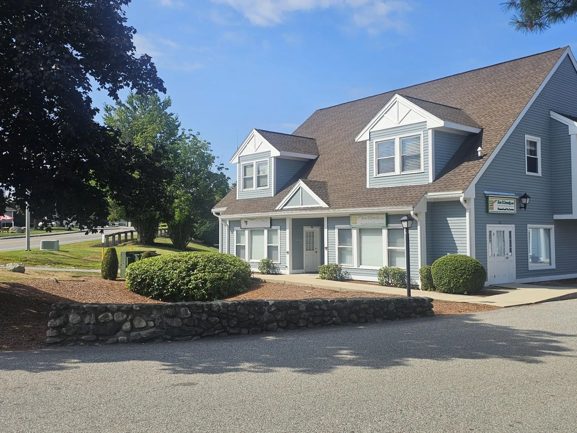 8 Stiles Road Salem NH 03038