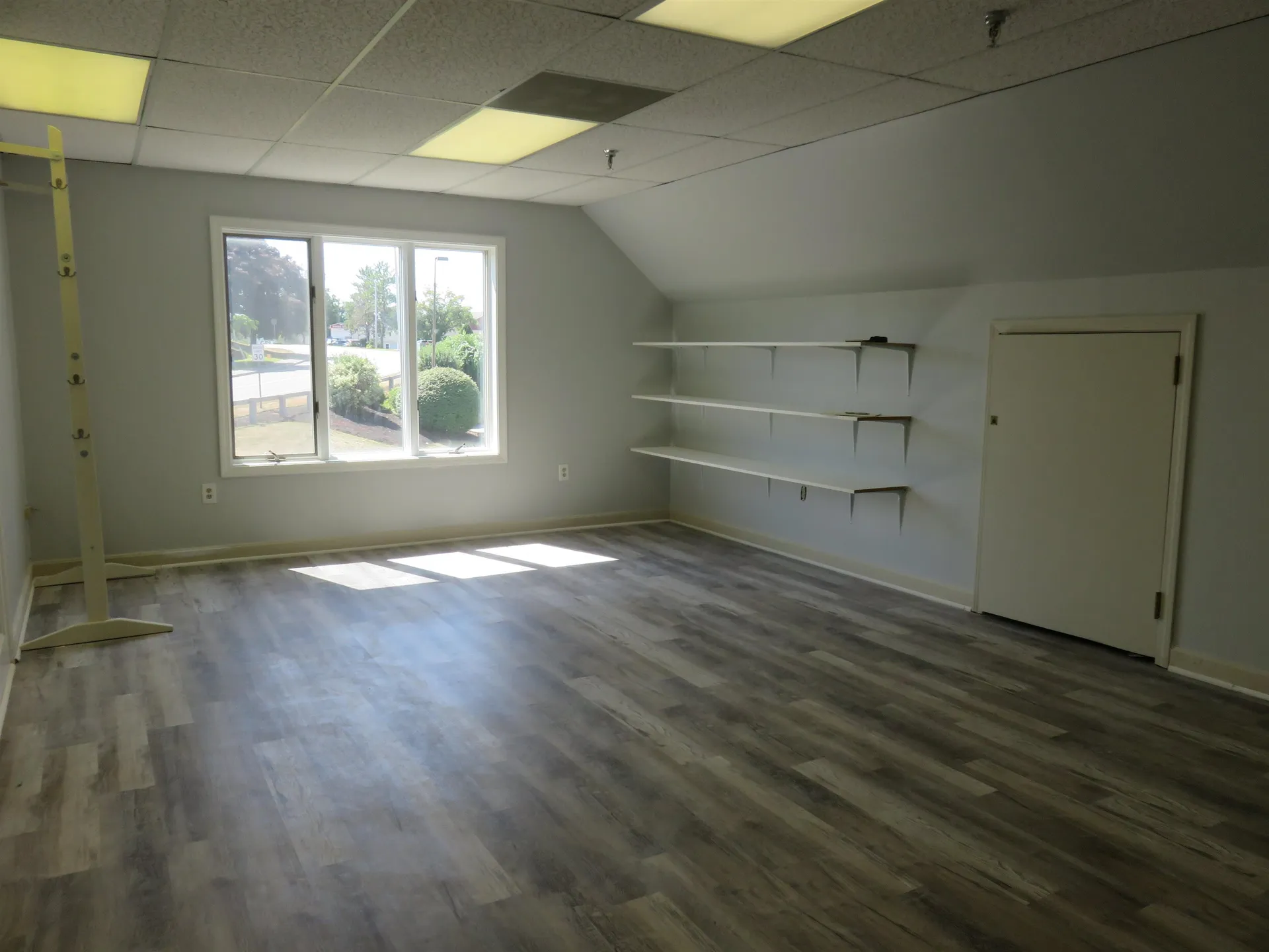 8 Stiles Road Salem NH 03038