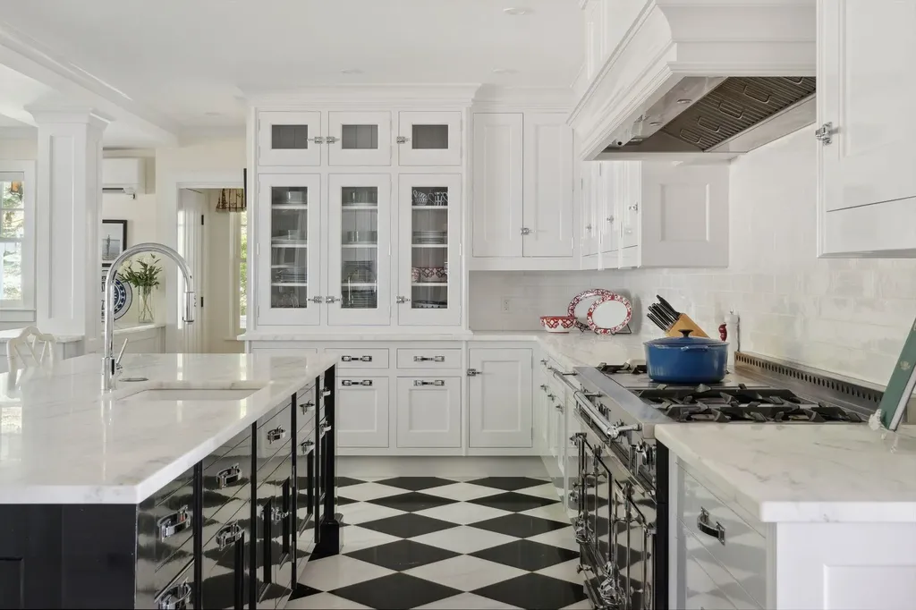 68 Sewall Road Wolfeboro NH 03894