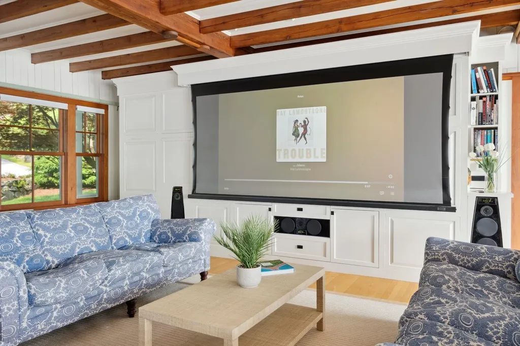 68 Sewall Road Wolfeboro NH 03894