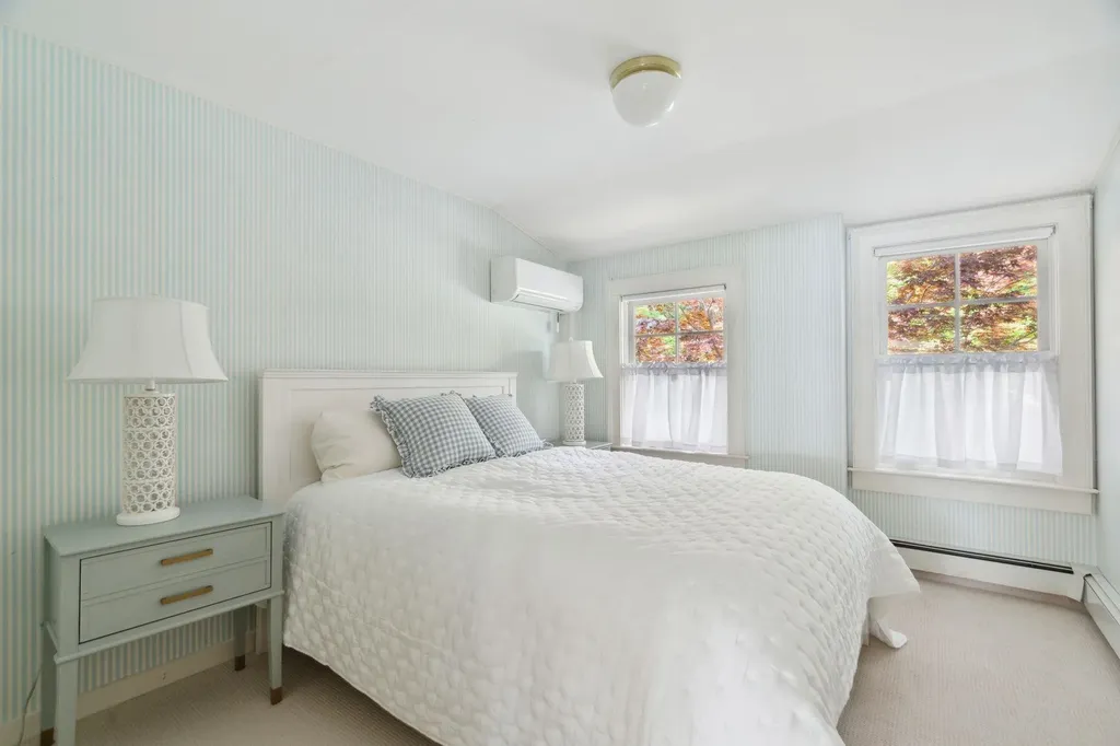 68 Sewall Road Wolfeboro NH 03894