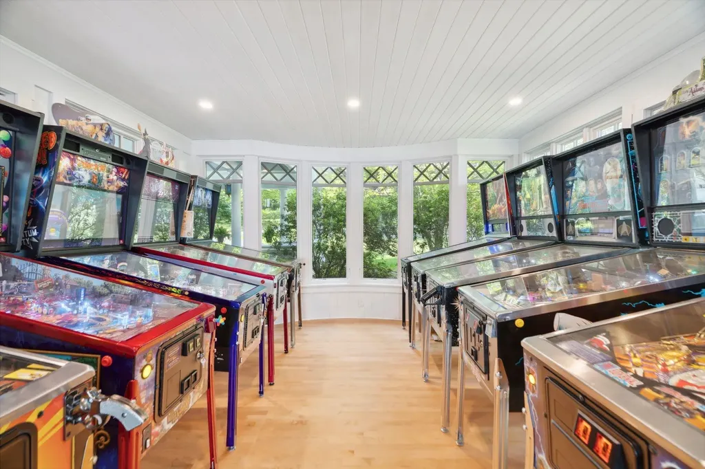 68 Sewall Road Wolfeboro NH 03894