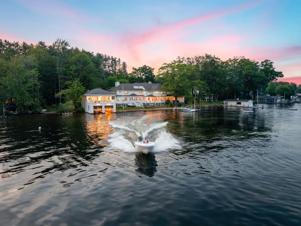 68 Sewall Road Wolfeboro NH 03894