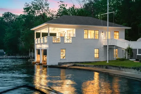 68 Sewall Road Wolfeboro NH 03894
