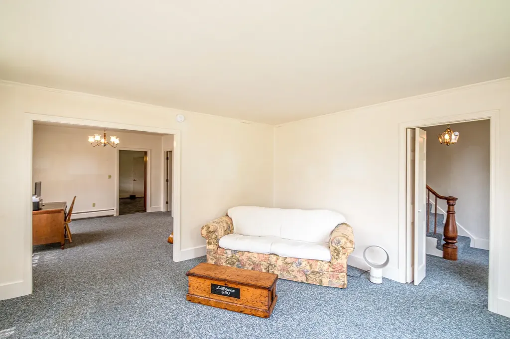 35 Courthouse Drive Guildhall VT 05905