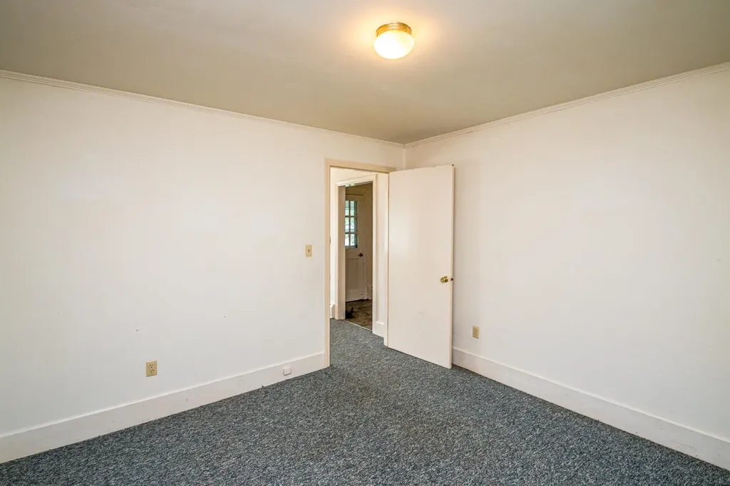 35 Courthouse Drive Guildhall VT 05905