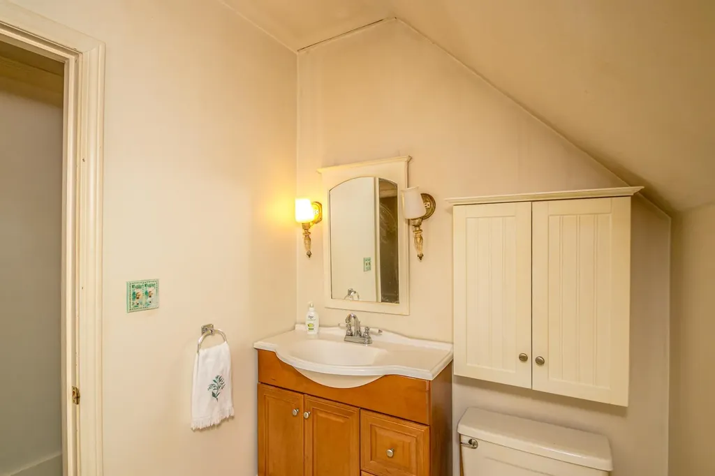 35 Courthouse Drive Guildhall VT 05905