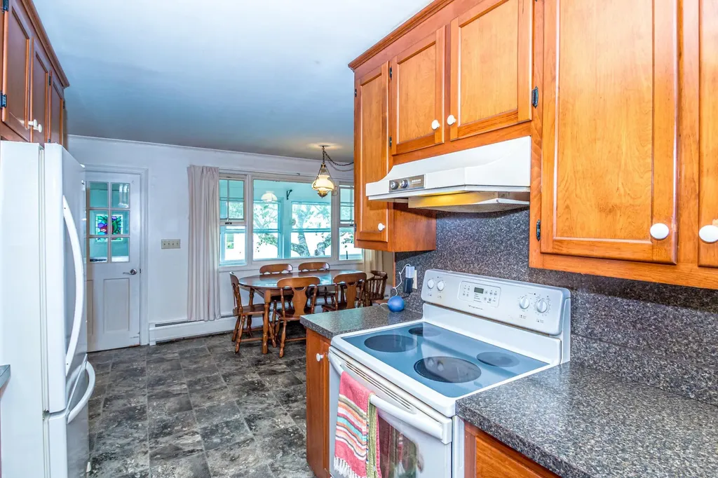 35 Courthouse Drive Guildhall VT 05905