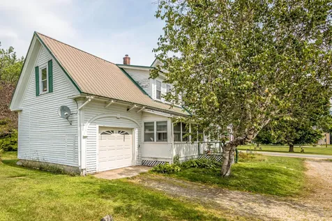 35 Courthouse Drive Guildhall VT 05905