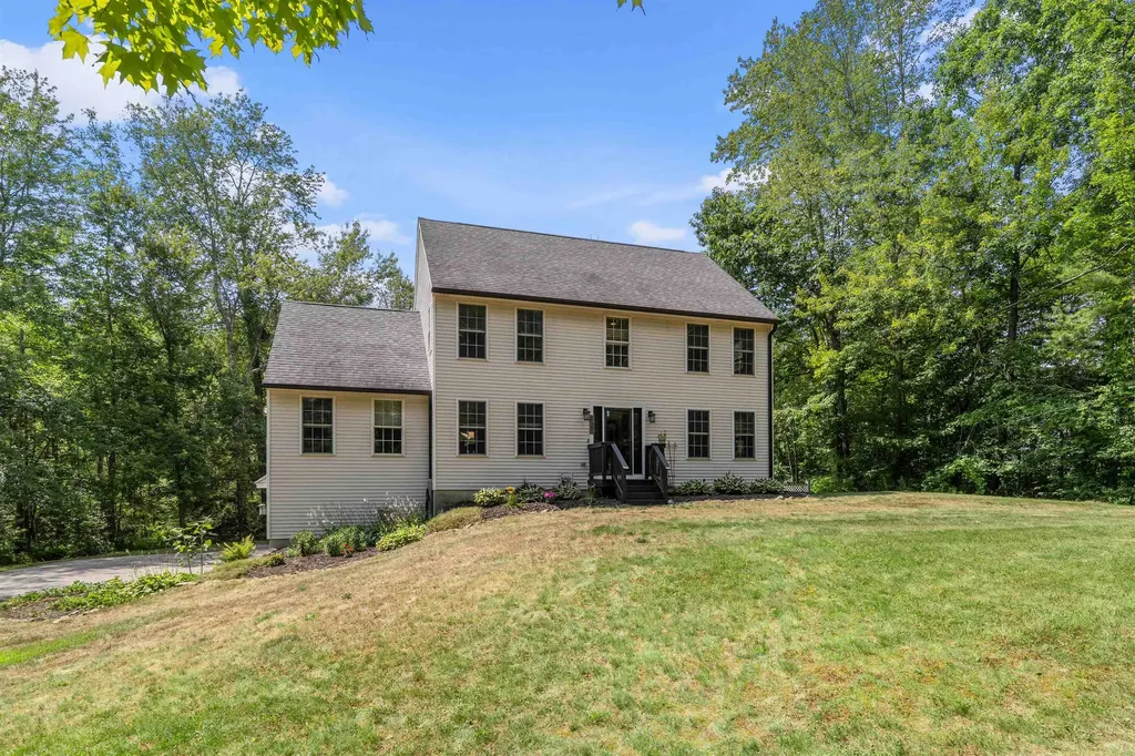 122 Blake Road Epping NH 03042