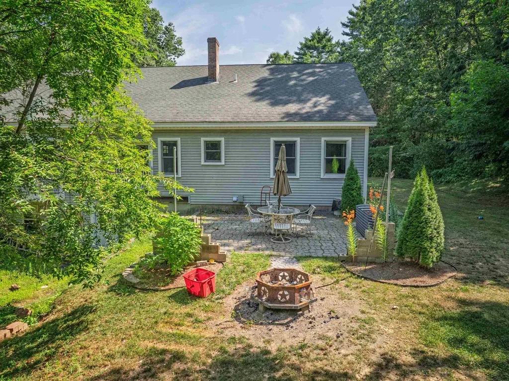 246 Lee Hook Road Lee NH 03861