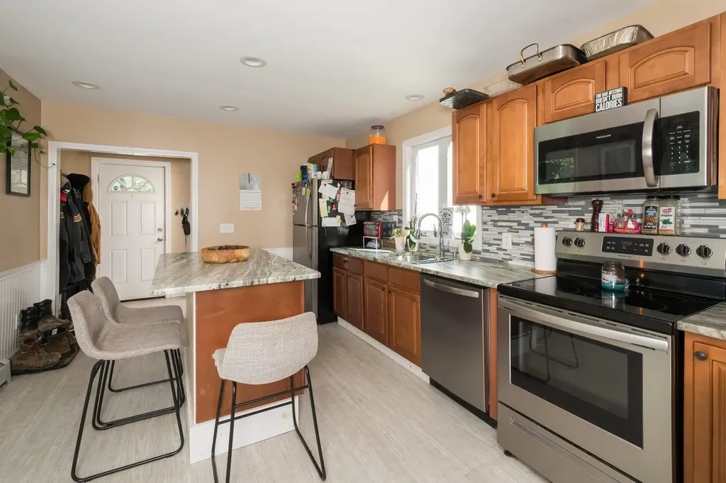 11 Berry Court Farmington NH 03835