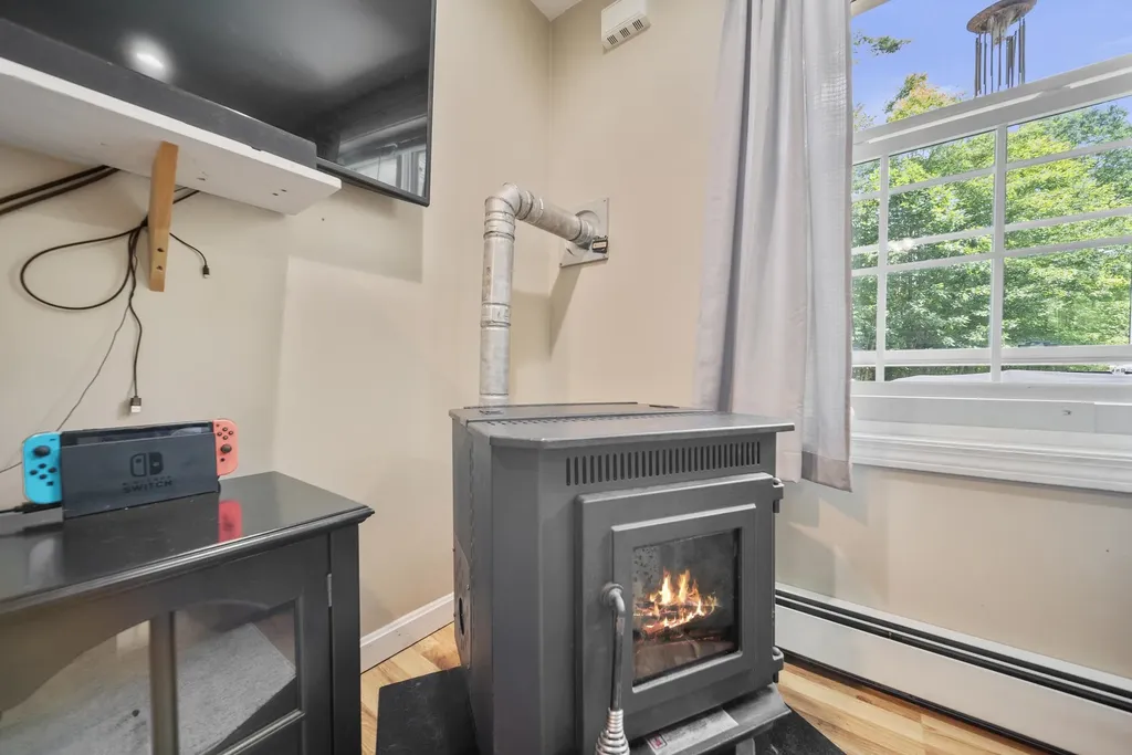 16 Felch Lane Jaffrey NH 03452