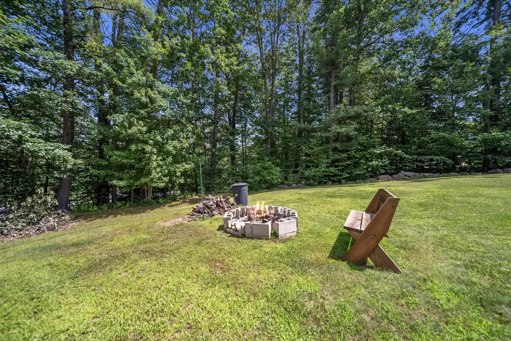 16 Felch Lane Jaffrey NH 03452