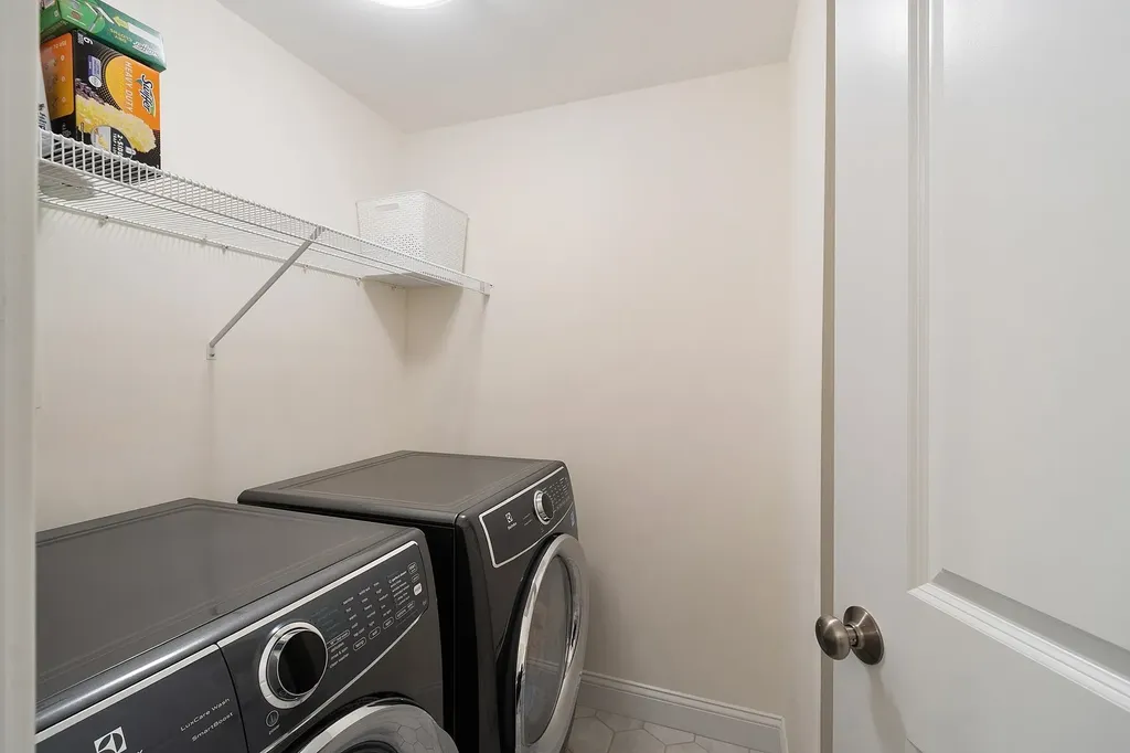 5 Milano Way Salem NH 03079