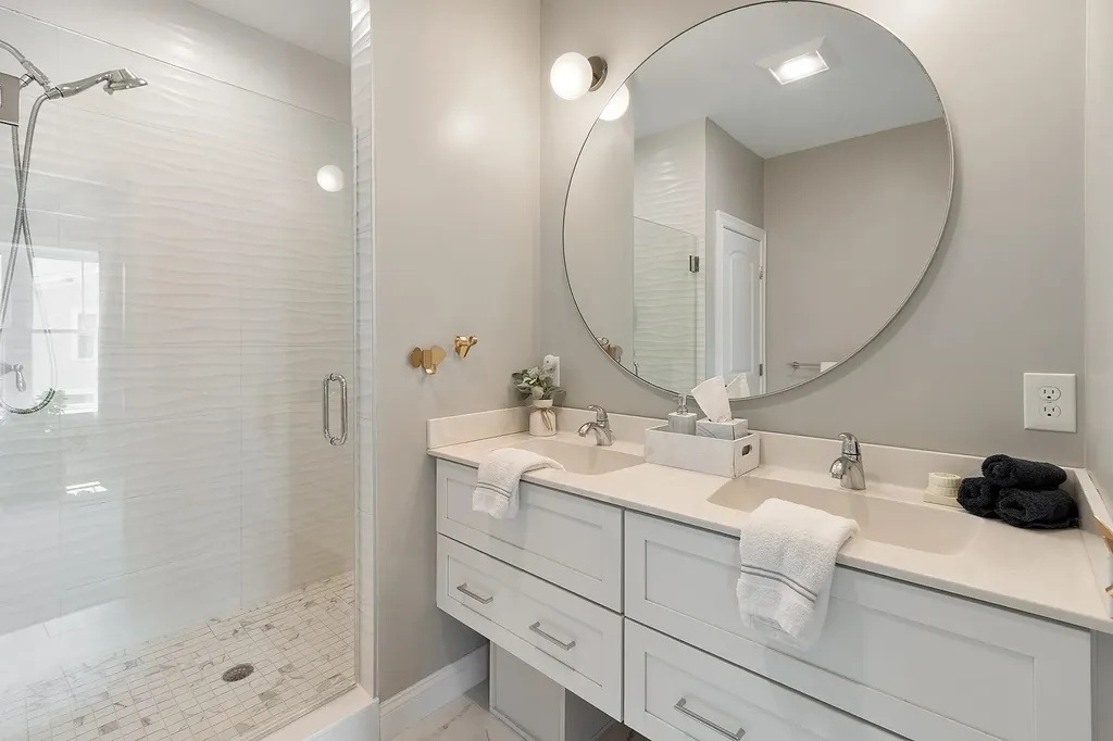 5 Milano Way Salem NH 03079