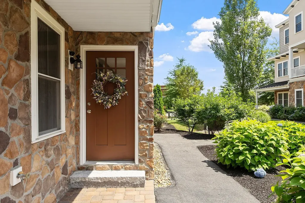 5 Milano Way Salem NH 03079