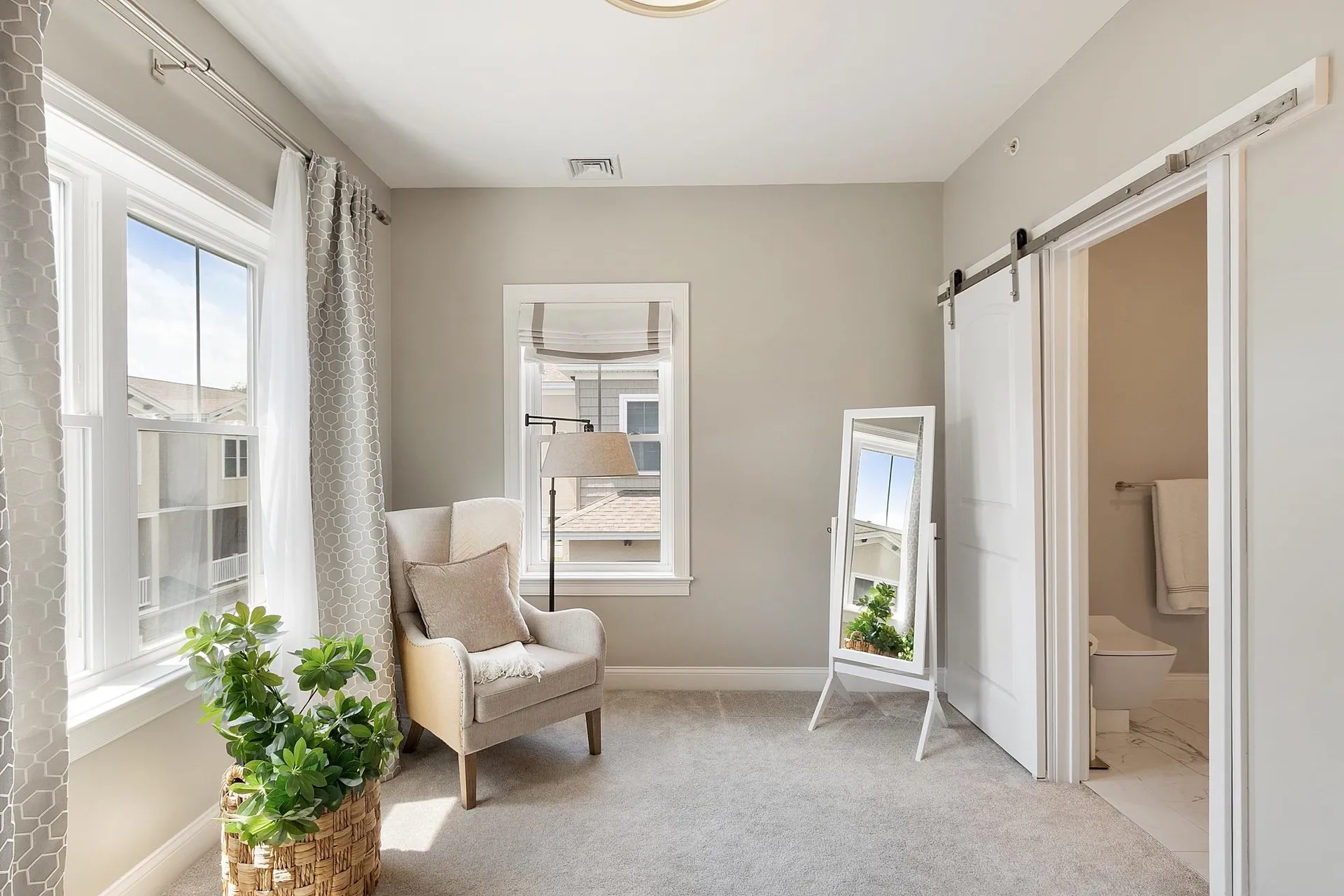 5 Milano Way Salem NH 03079