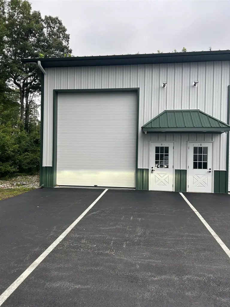 15 King Street Auburn NH 03232