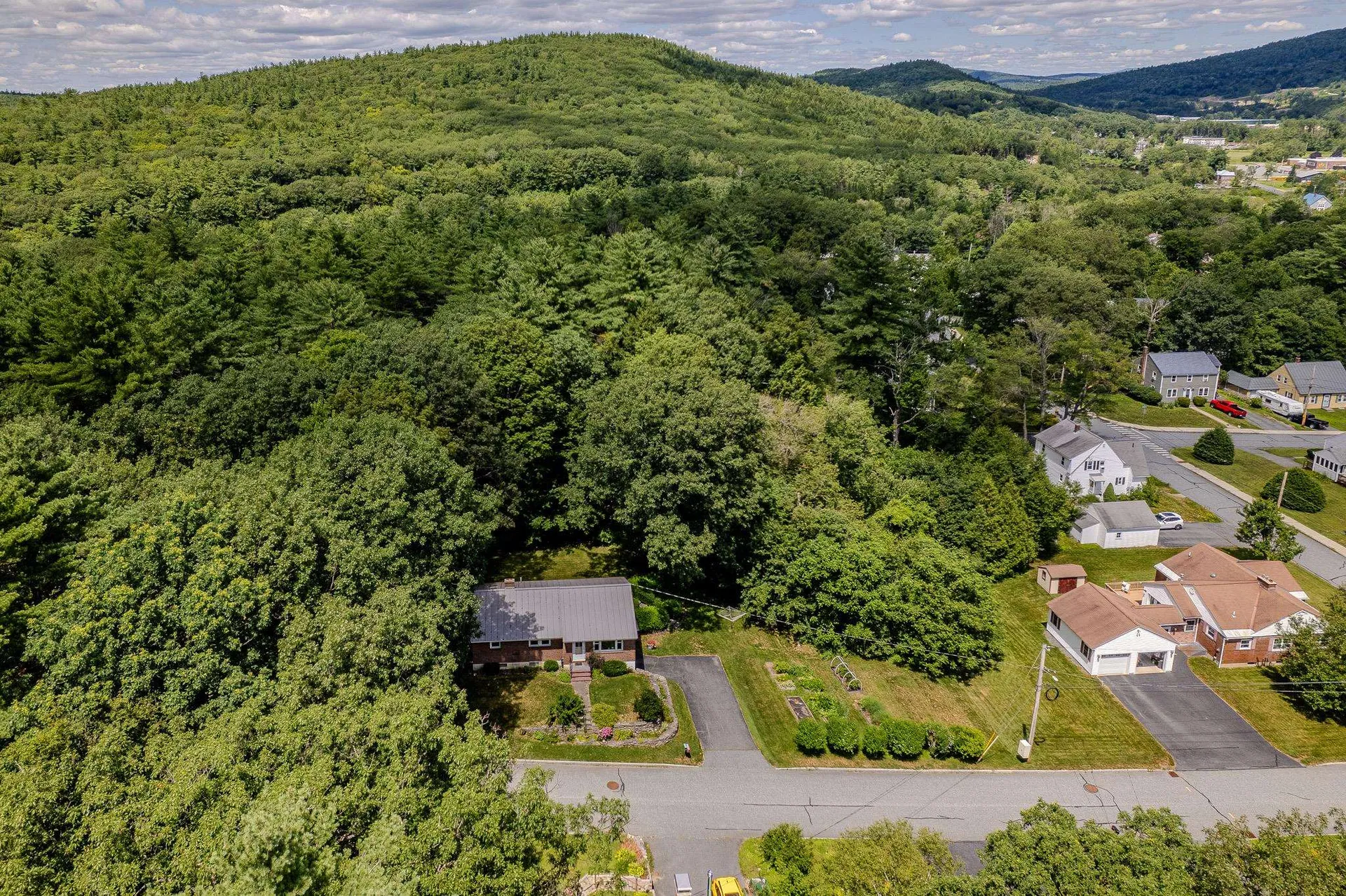 31 Wheatley Street Lebanon NH 03766