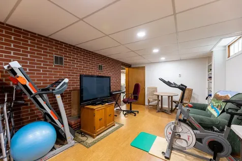 31 Wheatley Street Lebanon NH 03766