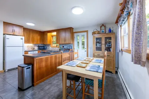 31 Wheatley Street Lebanon NH 03766