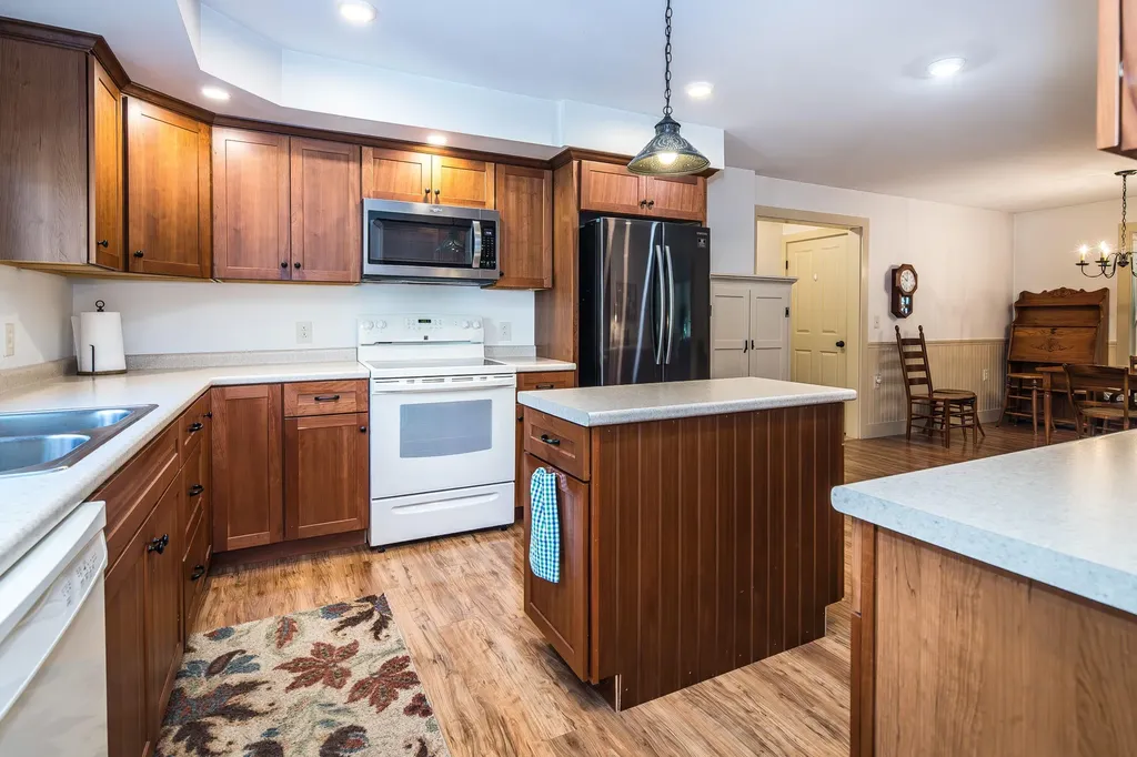 20 Pasquale Lane Chittenden VT 05737