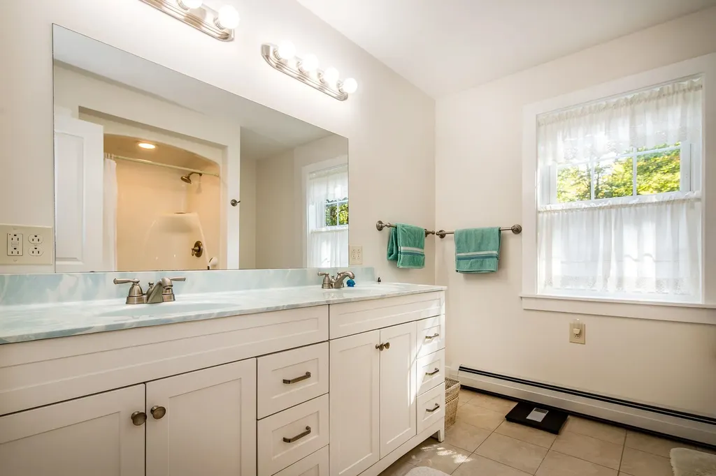 20 Pasquale Lane Chittenden VT 05737