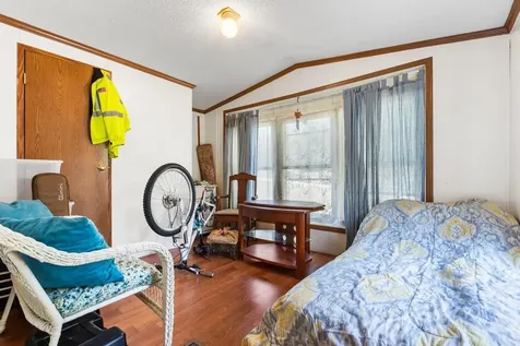 209 Hampstead Road Derry NH 03038