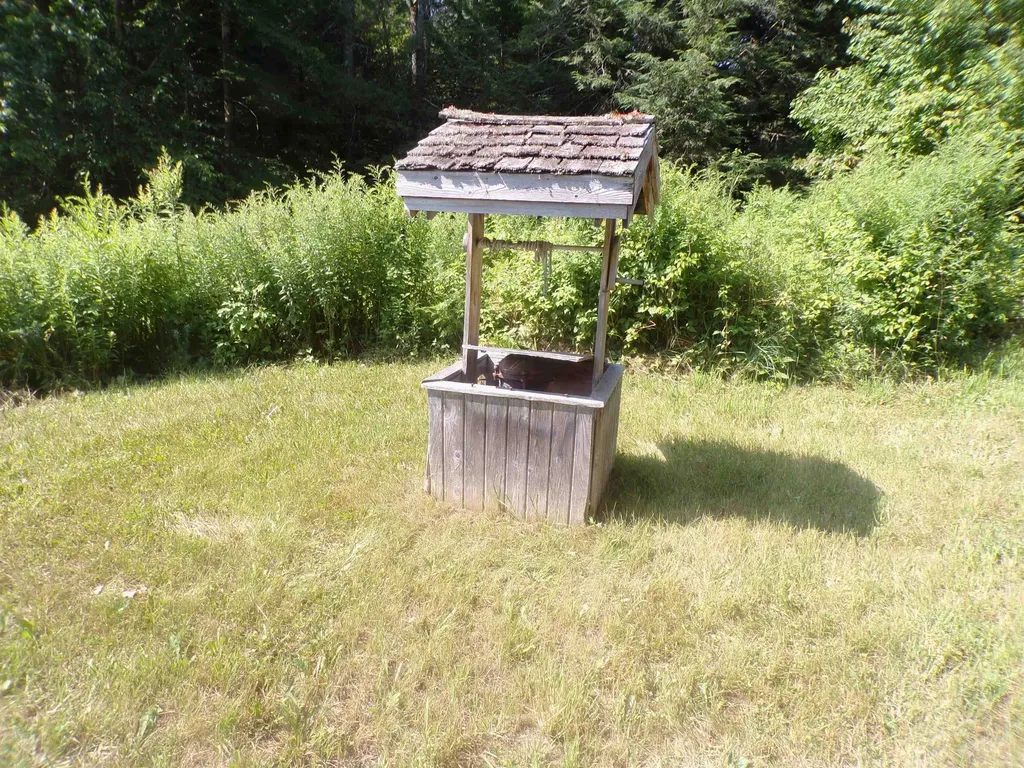 76 Grafton Turnpike Canaan NH 03741