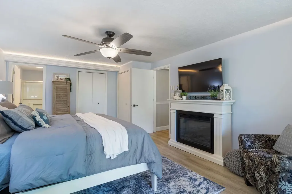 1373 Post Road Wells ME 04090