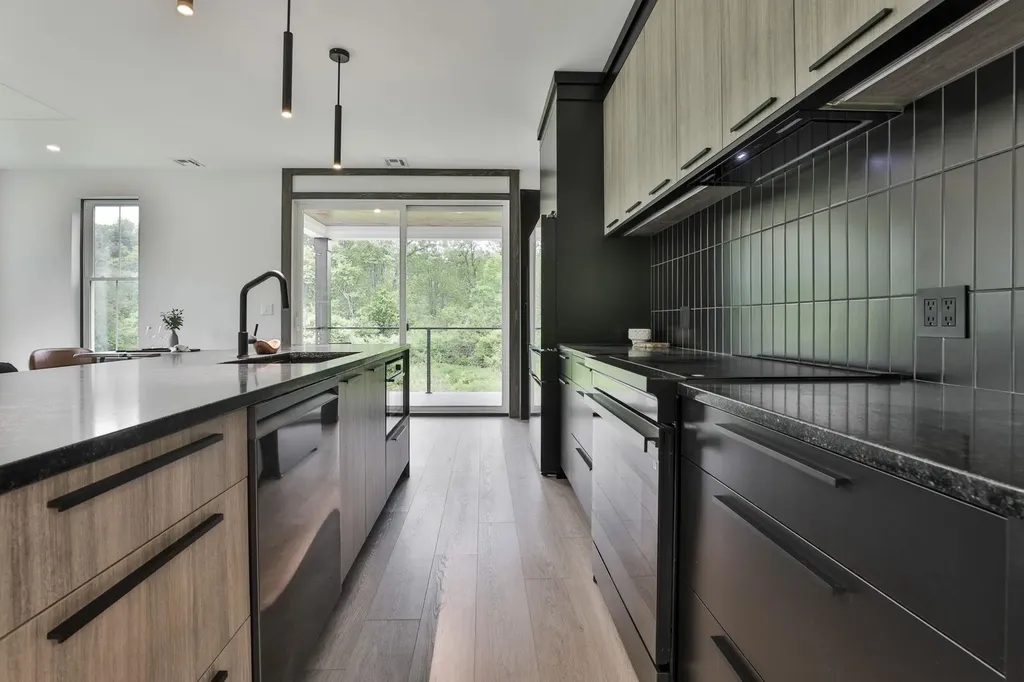 33 Sharon Road Peterborough NH 03458