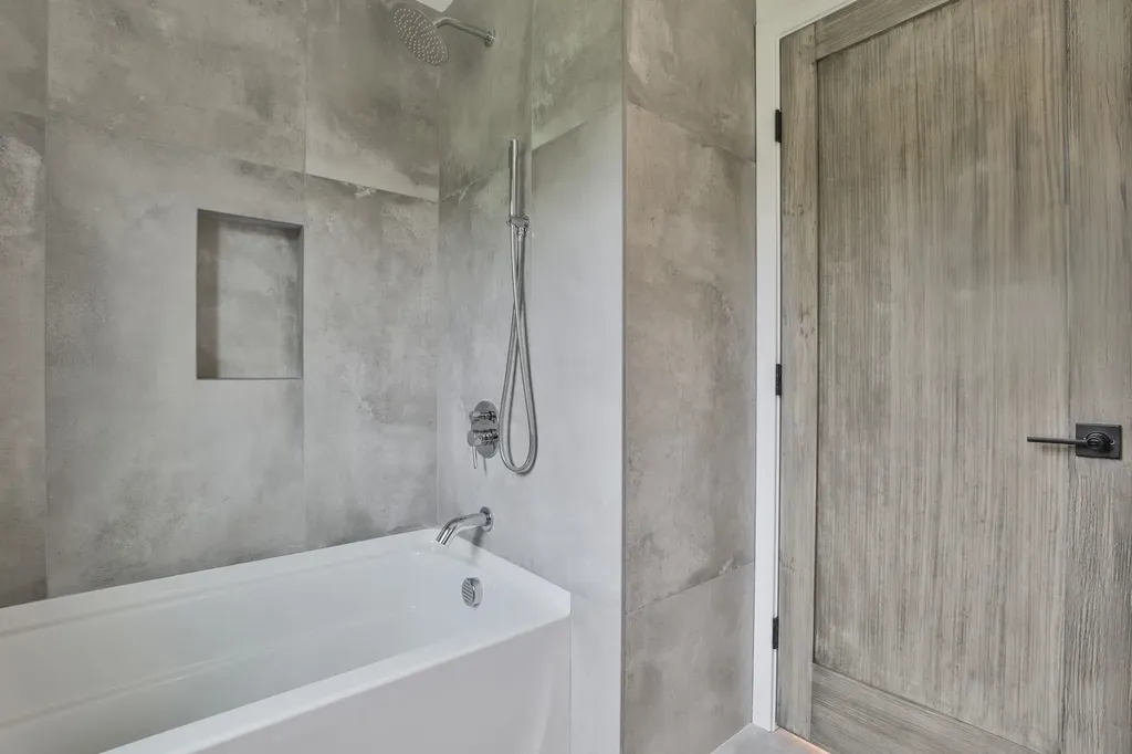 33 Sharon Road Peterborough NH 03458