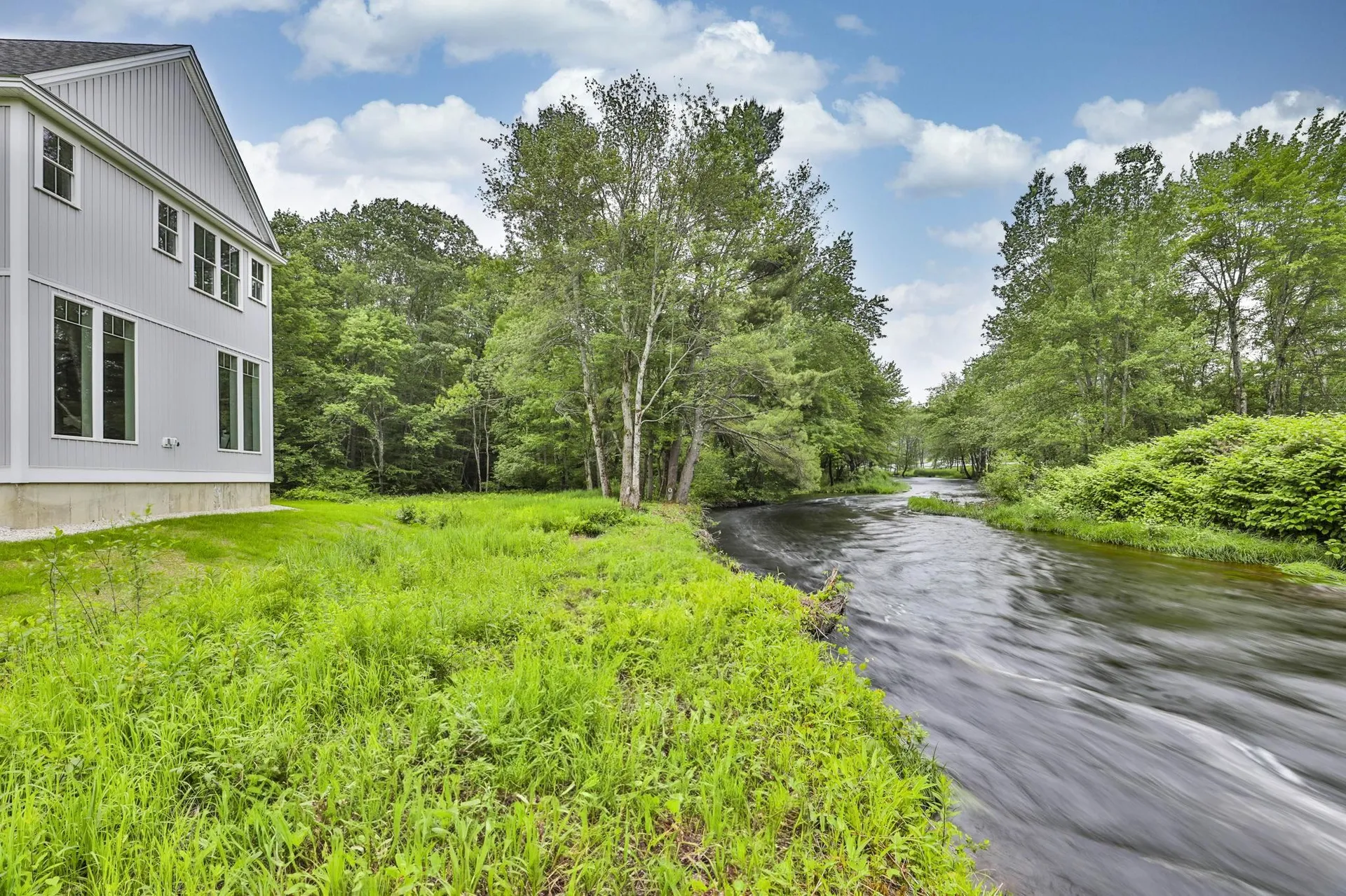 33 Sharon Road Peterborough NH 03458